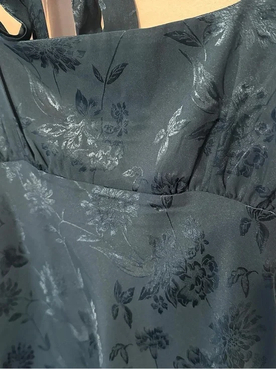 Dark Green Floral Satin Tie-Back Halter Dress - Picture 3 of 5